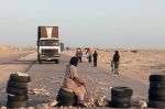El Guerguerate : SOS de 200 chauffeurs marocains de camions bloqués en Mauritanie