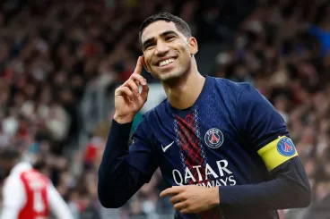 ثنائية لحكيمي أمام بريست تعيد باريس إلى صدارة الدوري الفرنسي