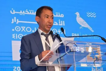 قاضي التحقيق يتابع رئيس جماعة سيدي قاسم بتهمة التزوير 