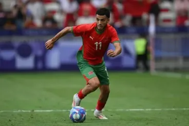 زكرياء الوحيدي يتوج أفضل لاعب مغاربي في الدوري البلجيكي الممتاز 
