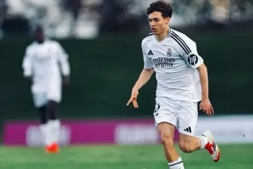 ريال مدريد يصعّد الموهبة المغربية تياغو بيتارك إلى الفريق الأول