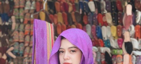 Filipino actress and singer Sue Ramirez in Morocco. / DR