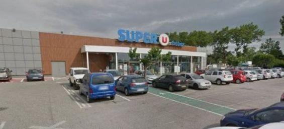 Hostages have been taken at the Super U supermarket in Trèbes (archive pic). Ph. BBC