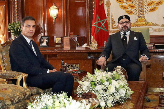 Spanish Prime Minister Pedro Sanchez and King Mohammed VI. /Ph. MAP