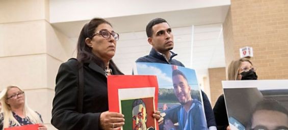 The family of Adil Dghoughi, killed in Texas in October 2021. / Ph. DR