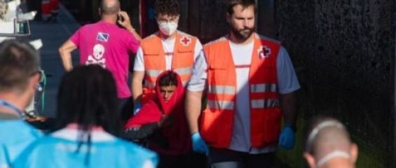 Moroccan migrant makes desperate crossing clinging to truck tire to reach Canary Islands