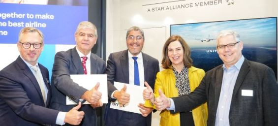 United Airlines and Morocco's ONMT sign deal for the first ever direct flight between New York and Marrakech. / Ph. ONMT
