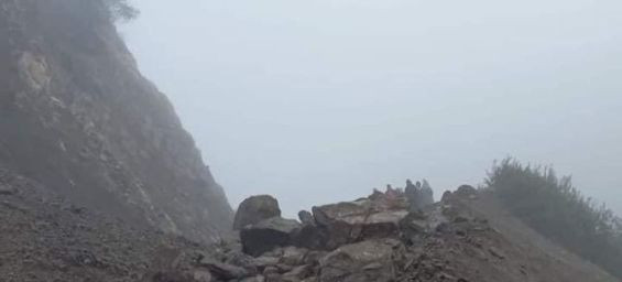 Driver killed, passenger injured after rockslide on Taounate road