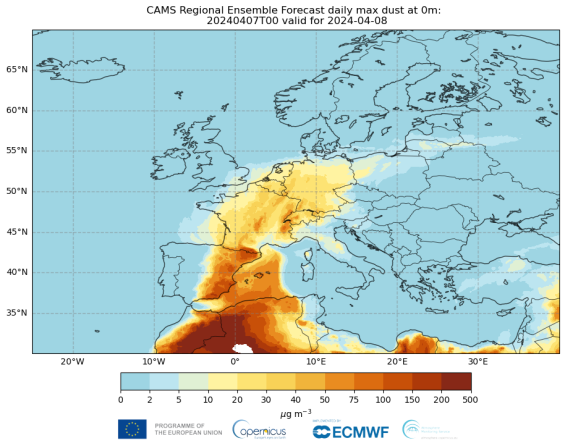 CAMS Regional Ensemble daily maximum dust particulate matter concentration at ground levels from the forecast initialized on 7 April and valid for 8 April. / (CAMS/ECMWF). 