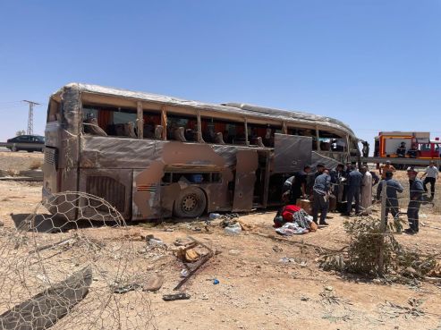 Tragic bus accident on Marrakech-Agadir highway kills two soldiers