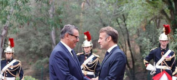 Morocco head of Government Aziz Akhannouch and French President Emmanuel Macron. / Ph. Moroccan Embassy in France