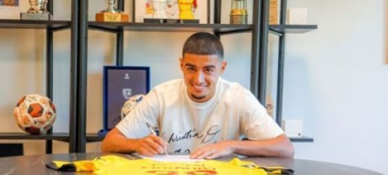 Moroccan winger Anass Zaroury signs for RC Lens until 2028. / Ph. RC Lens