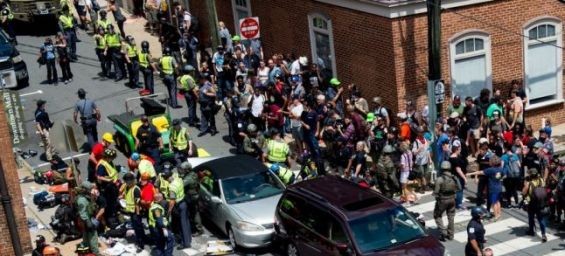 A demonstration organized by far-right wing movements in the USA has taken a tragic turn on Sunday./Ph. AFP