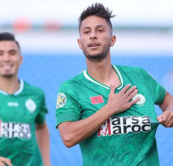 Is Algerian footballer Bouzok leaving Raja after jersey controversy ? 