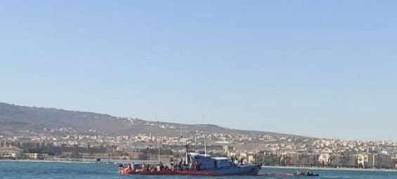 Morocco : Patrol boat rescue operation near Nador continues