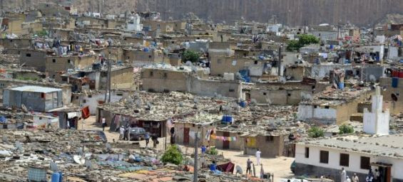 Moroccan survey reveals growing wealth gap : Middle class falls behind as poverty declines
