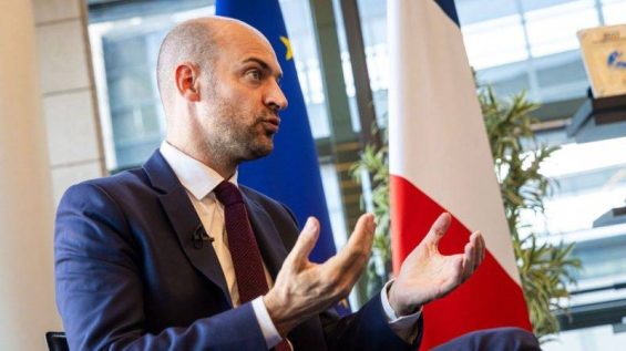 France restricts entry for certain Algerian officials amid diplomatic tensions