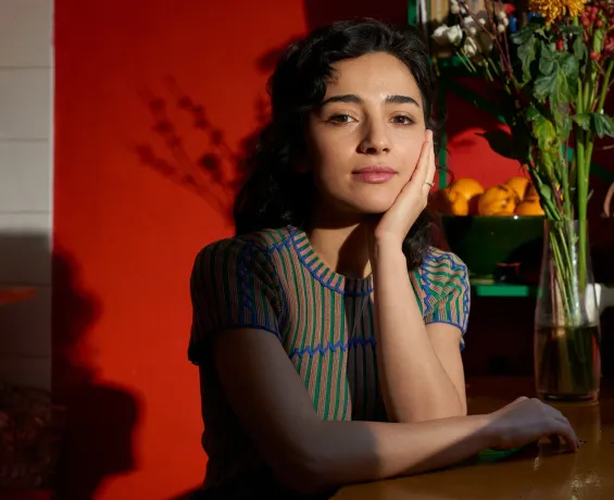 Moroccan-Dutch writer Safae el Khannoussi wins 2025 Libris Prize for best Dutch novel