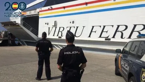 Wanted in the Netherlands, couple abducts their three children and attempts to flee to Morocco