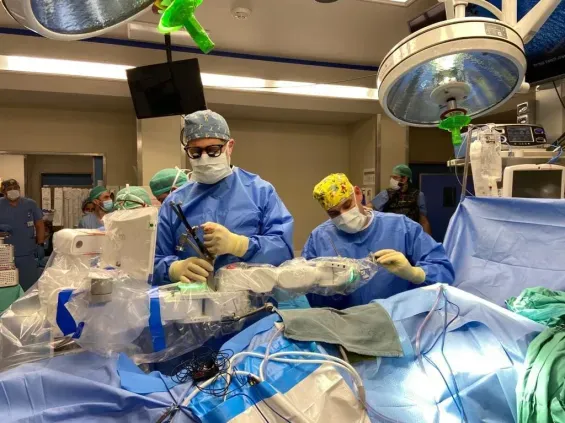 Cheikh Khalifa Hospital in Casablanca performs first robotic surgery with 100% Moroccan team