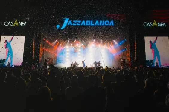 Seal at the end of his Thursday, July 3, performance at Jazzablanca Festival first day. / Ph. Yassine Toumi - Jazzablanca