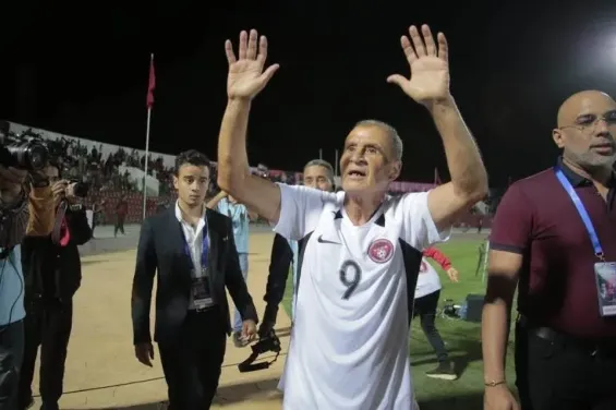 أحمد فرس.. أسطورة الكرة المغربية في خمس محطات خالدة