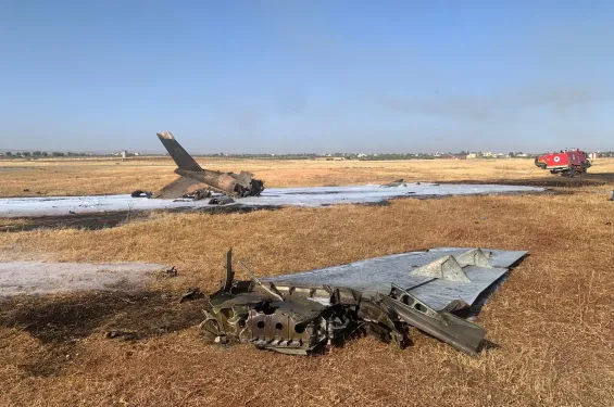 Royal Air Force Alpha Jet crashes Monday near Fez, killing two pilots. / Ph. FAR-Maroc- X