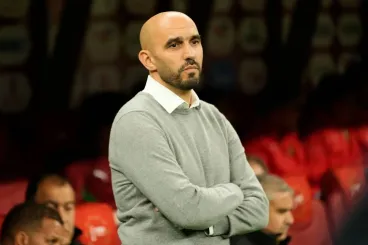  الركراكي يحاول تبرير التعادل أمام مالي وسط انتقادات لاختياراته 
