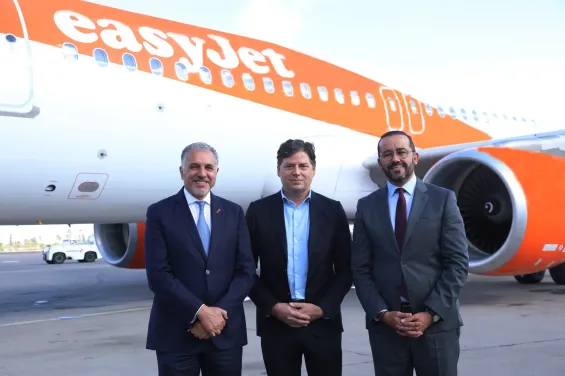 ONMT signs a five year partnership with easyJet for the opening of a new base in Marrakech. / Ph. ONMT