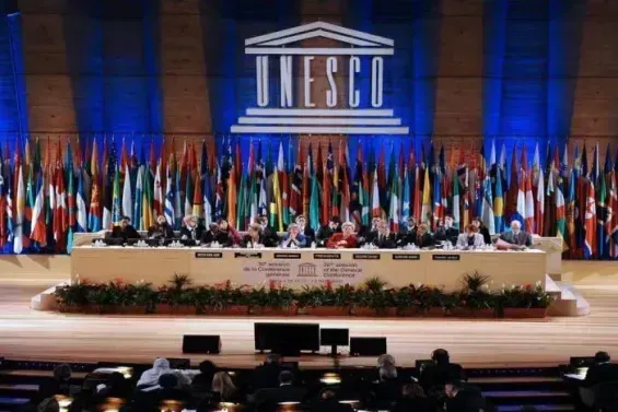 Zellij, couscous and caftan : Morocco–Algeria heritage battles at UNESCO