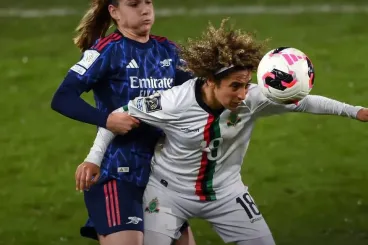 كأس أبطال السيدات للفيفا: نادي الجيش الملكي ينهزم أمام أرسنال ويغادر المنافسة من نصف النهائي