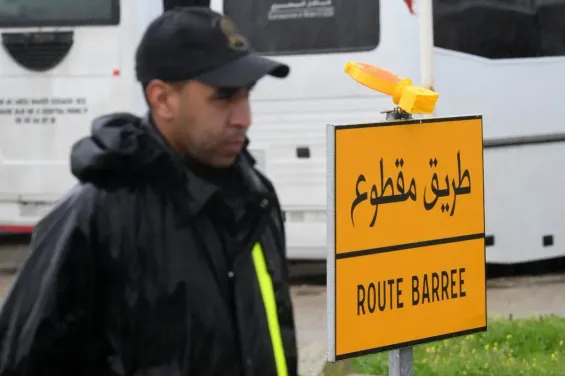 Traffic suspended on RN2 and RN16 due to flooding near Tetouan
