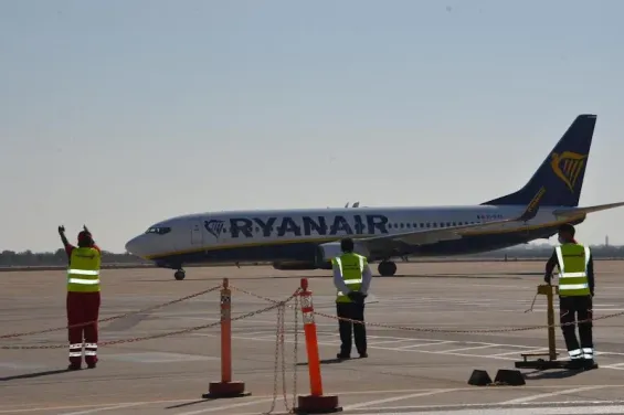 Ryanair flight to Marrakech leaves France without 192 passengers