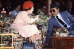 Histoire : Quand la reine Elizabeth faisait le pied de grue en attendant Hassan II sous le soleil
