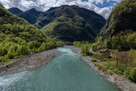 Two Moroccans die saving child from river in Italy