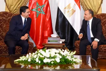 ناصر بوريطة يجري مباحثات مع نظيره المصري