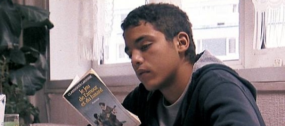 Osman Elkharraz, a Moroccan-French actor and writer during a movie he starred in when he was a teenager./Ph. Osman Elkharraz