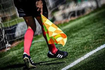 الكاف: خمسة مغاربة ضمن قائمة حكام مباريات كأس أمم إفريقيا لكرة القدم 2025