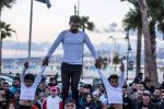 Elbohssini, la famille acrobate vedette des espaces publics à Tanger [Portrait]