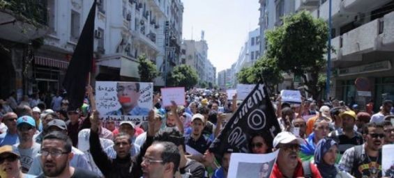 A rally in Casablanca to denounce sentences against Hirak detainees./Ph. Mehdi Moussahim-Yabiladi