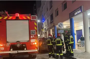 مصرع طفل وإصابة شقيقه في حريق داخل فندق بالناظور