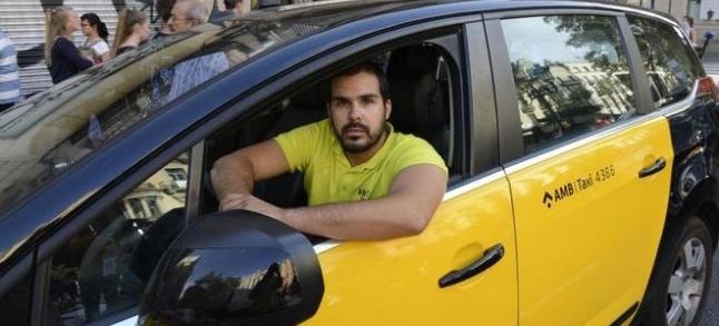 Zaher Zenjli, a Spanish taxi driver of Moroccan origin./Ph. Santi Cogolludo