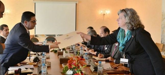 Nasser Bourita, Minister of Foreign Affairs and International Cooperation handing over the royal message sent to the US President to Stephanie Miley, the American Chargé d'Affaires in Rabat, Wednesday 6th of December./Ph. Ministry of Foreign Affairs and I
