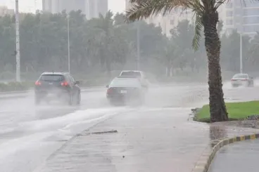 نشرة إنذارية: أمطار قوية ورياح عاصفية الأربعاء والخميس