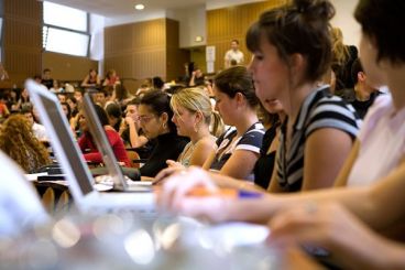 Ministère des MRE : 1000 bourses pour les étudiants marocains de l’étranger 