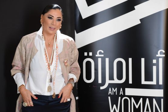 Amal Azhari a ouvert la Fashion Week de Beyrouth avec un défilé de caftans marocains. /Ph. YouTube