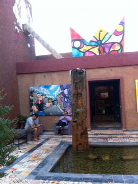 Marrakech : le Jardin rouge véritable temple des arts de rue
