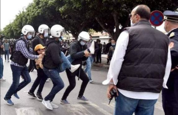 La Coordination des enseignants contractuels a fait état de 19 membres arrêtés ou dont le sort reste inconnu, suite à la manifestation du mardi à Rabat. / DR