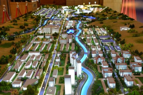 La maquette du projet «Cité Mohammed VI Tanger Tech» présentée ce matin. / Ph. BMCE Bank of Africa