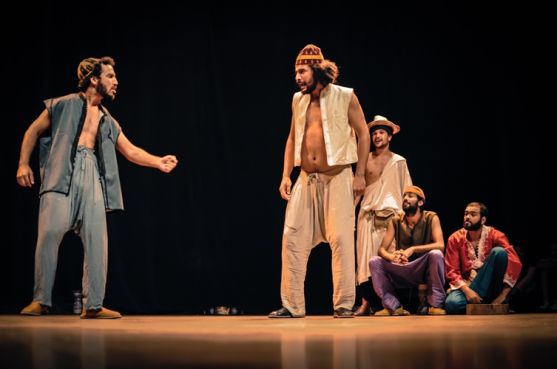 Art de la halqa : La pièce marocaine Arrabouz en tournée en Europe